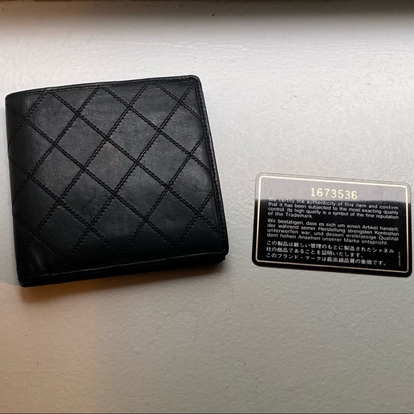 Chanel Black Lambskin Quilted Bifold Wallet - Picture 4 of 16